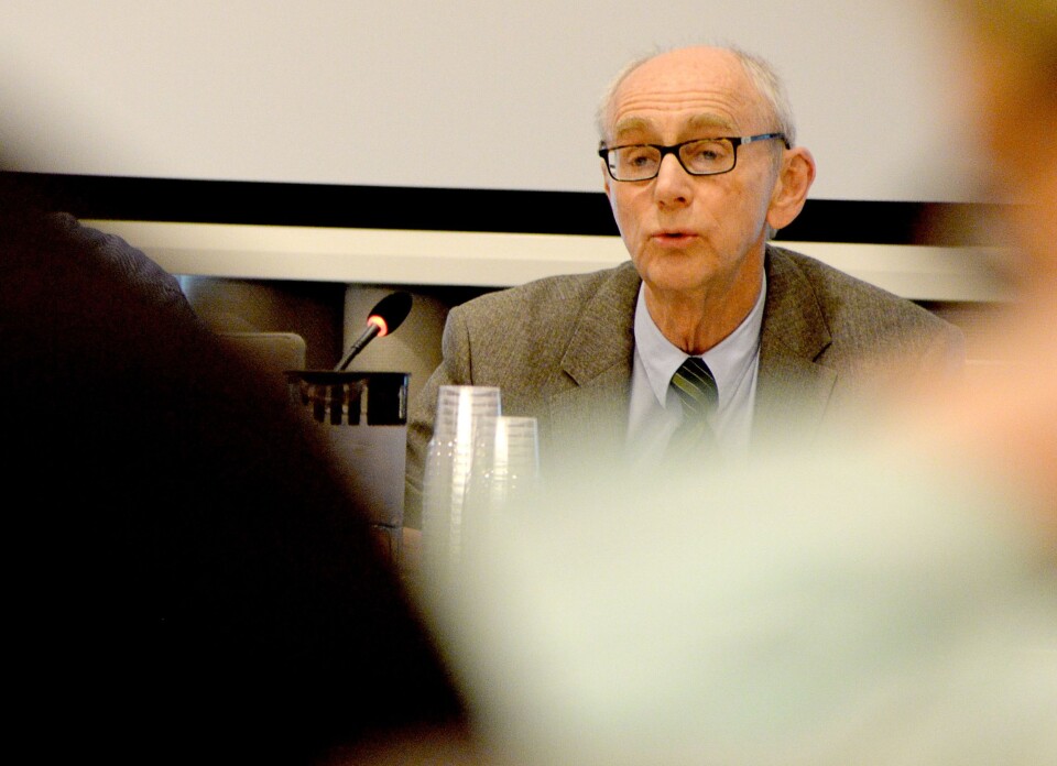 Jusprofessor Jan Fridthjof Bernt er Norges fremste ekspert på offentlighetsloven, ifølge NRK og VG. Jusprofessor Jan Fridthjof Bernt er Norges fremste ekspert på offentlighetsloven, ifølge NRK og VG.