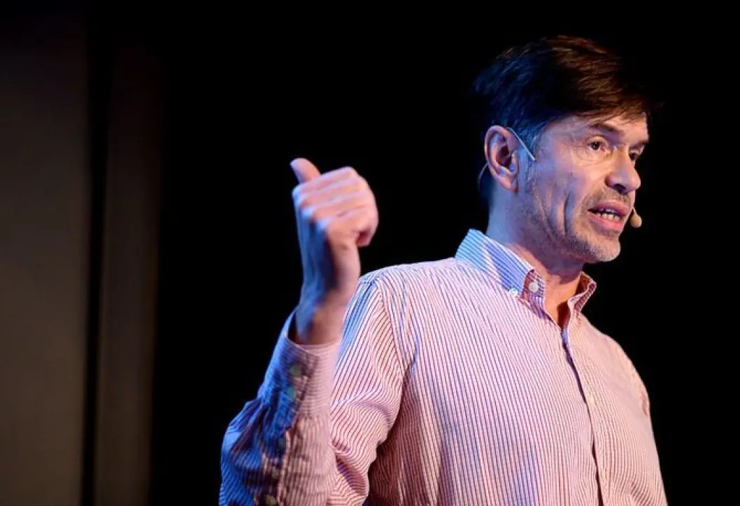 KJETIL ROLNESS, sosiolog og samfunnsdebattant. KJETIL ROLNESS, sosiolog og samfunnsdebattant.