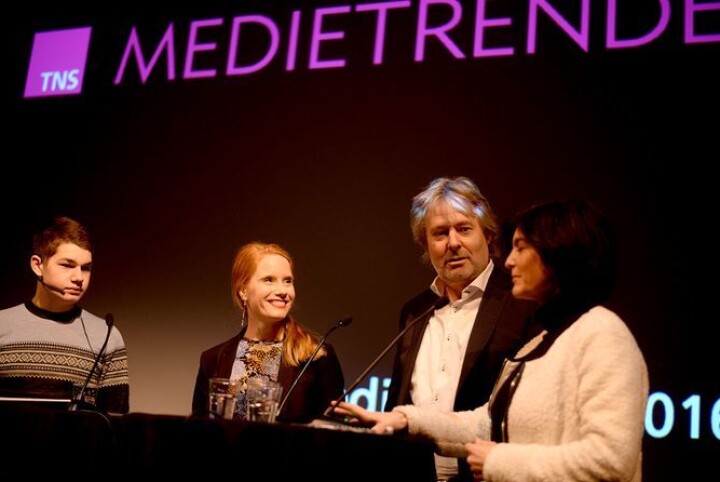 Tom Erik (17) er trolig Norges yngste redaktør. Og seks år etter starten selger han 1300 aviser i uka!