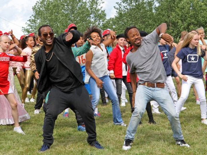 NRK Super har fått 250.000 elever til å danse sammen for vennskap