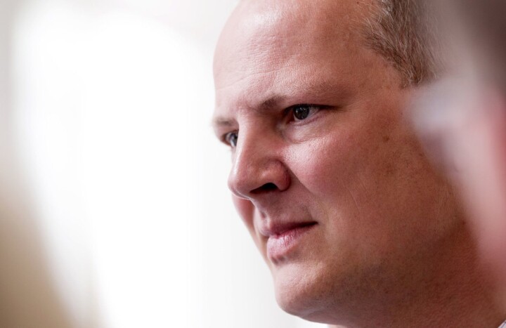 - Vi forstår at dette er vondt for avisene som får problemer, sier Ketil Solvik-Olsen. Han forventer «langt bedre» fra Kvikkas denne lørdagen