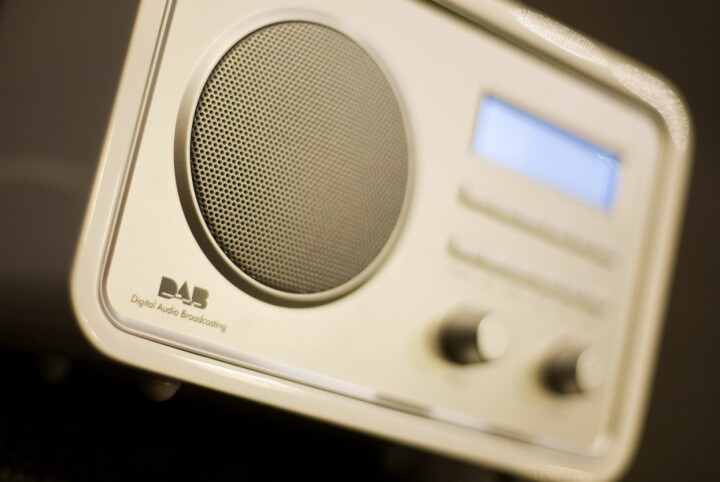 Hvordan hører vi på radio i framtida?