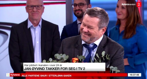 Jan Øyvind Helgesen (67) gir seg etter 24 år i TV 2. Midt i siste sending ble han lurt på direkten - se klippet her
