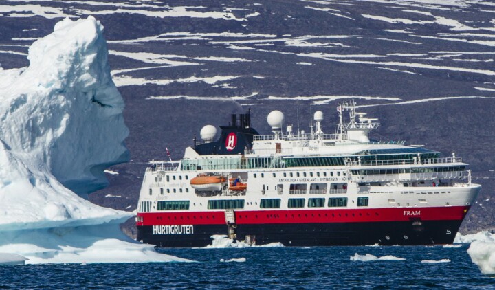 MS Fram på tur rundt Grønland i 2015. Slike bilder får vi se på skjermen torsdag kveld.