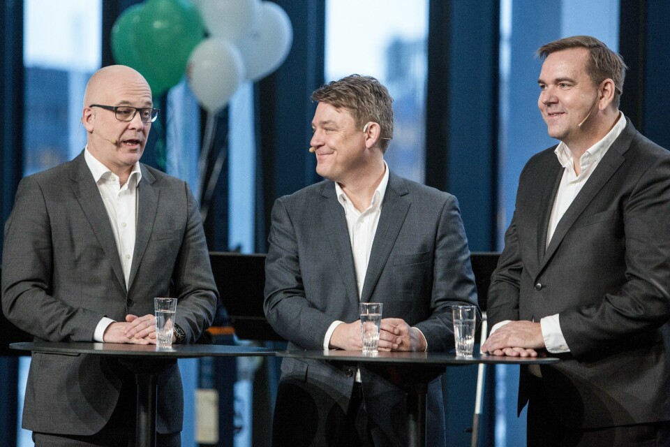Kringkastingssjef Thor Gjermund Eriksen, P4-sjef Kenneth Andresen og Bauer Media-sjef Lasse Kokvik i januar 2017 - da et langt år med FM-slukking ble satt i gang.
