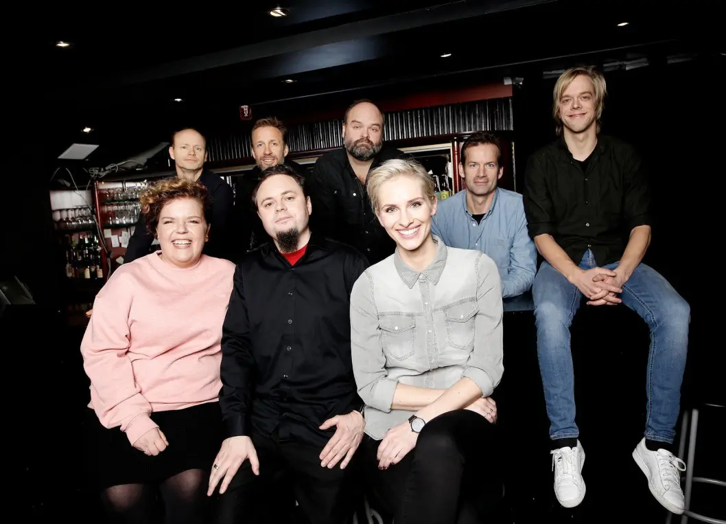 Fra lanseringen av Mandagsklubben:Harald Eia, Thomas Giertsen, Atle Antonsen, Jon Almaas, Calle Hellevang-Larsen, Else Kåss Furuseth, Dag Sørås og Anne Rimmen. Fra lanseringen av Mandagsklubben:Harald Eia, Thomas Giertsen, Atle Antonsen, Jon Almaas, Calle Hellevang-Larsen, Else Kåss Furuseth, Dag Sørås og Anne Rimmen.
