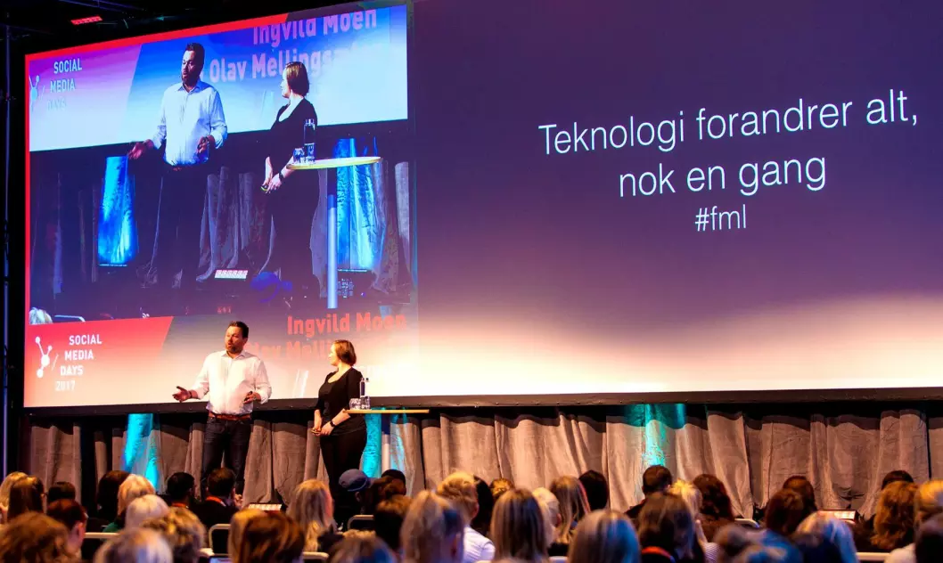 Olav Mellingsæter og Ingvild Moen holdt presentasjon på Social Media Days 2017 nylig.