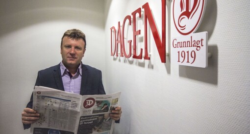 – Forslaget er helt van­vittig, sier Vebjørn Selbekk: 60 aviser risikerer å gå dukken etter post­omlegging