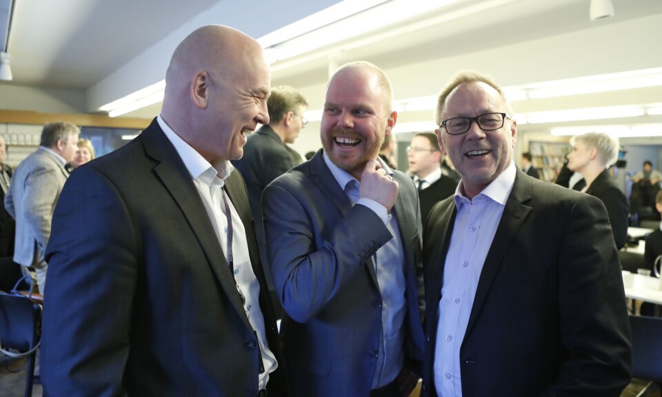 NRK-sjef Thor Gjermund Eriksen har hentet mange mellomledere fra VG og Dagbladet - her ved sjefredaktørene Gard Steiro og John Arne Markusen. Bildet er fra lanseringen av Faktisk.no i vinter. NRK-sjef Thor Gjermund Eriksen har hentet mange mellomledere fra VG og Dagbladet - her ved sjefredaktørene Gard Steiro og John Arne Markusen. Bildet er fra lanseringen av Faktisk.no i vinter.