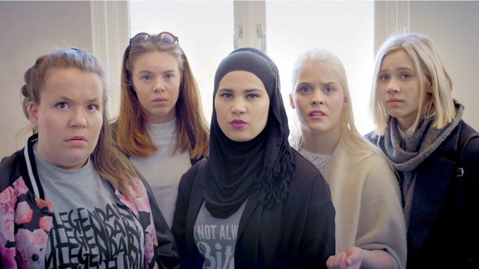 Skam-skuespillerne. f.v.: Chris (Ina Svenningsdal), Eva (Lisa Teige), Sana (Iman Meskini) Vilde (Ulrikke Falch) og Noora (Josefine Frida Pettersen).