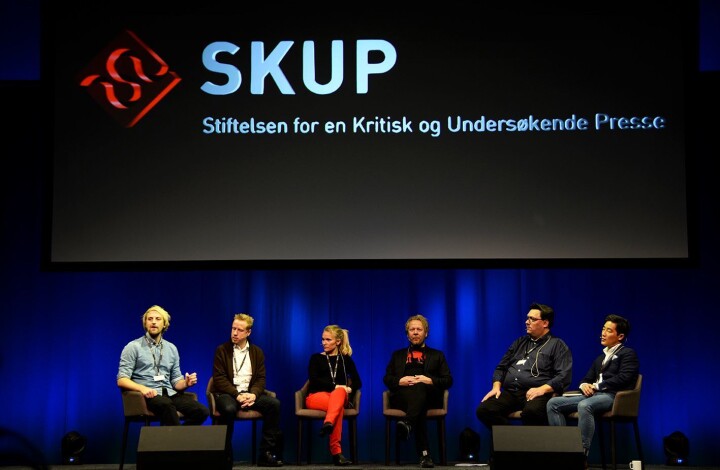 Dagbladets trippelvinnere: Disse har vunnet SKUP-prisen de tre siste årene. Fra venstre: Anders Fjellberg, Kristoffer Egeberg, Linn Kongsli Hillestad, Espen Sandli, Arve Bartnes og programleder Fredrik Solvang.