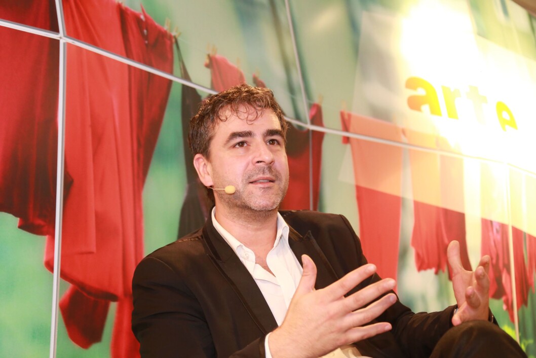 Journalisten Deniz Yücel i den tyske avisen Die Welt satt fengslet i Tyrkia uten lov og dom, fra 14. februar 2017 til 16. februar 2018 Journalisten Deniz Yücel i den tyske avisen Die Welt satt fengslet i Tyrkia uten lov og dom, fra 14. februar 2017 til 16. februar 2018