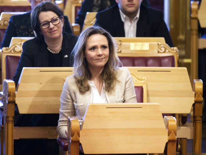 Statsråd Linda Hofstad Helleland i Stortingets muntlige spørretime.