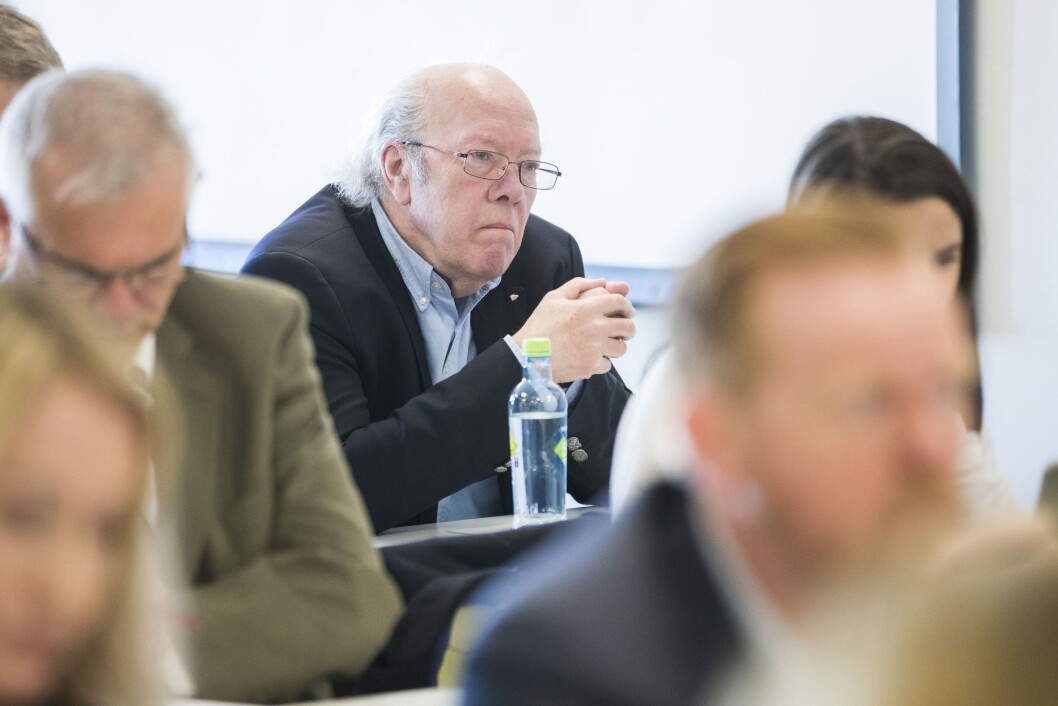 Nils E. Øy som er spesialrådgiver i Norsk Presseforbund, her fra da han var tilstede når Pressens faglige utvalg (PFU) behandlet mediedekningen av den såkalte Lommedalensaken. Nils E. Øy som er spesialrådgiver i Norsk Presseforbund, her fra da han var tilstede når Pressens faglige utvalg (PFU) behandlet mediedekningen av den såkalte Lommedalensaken.