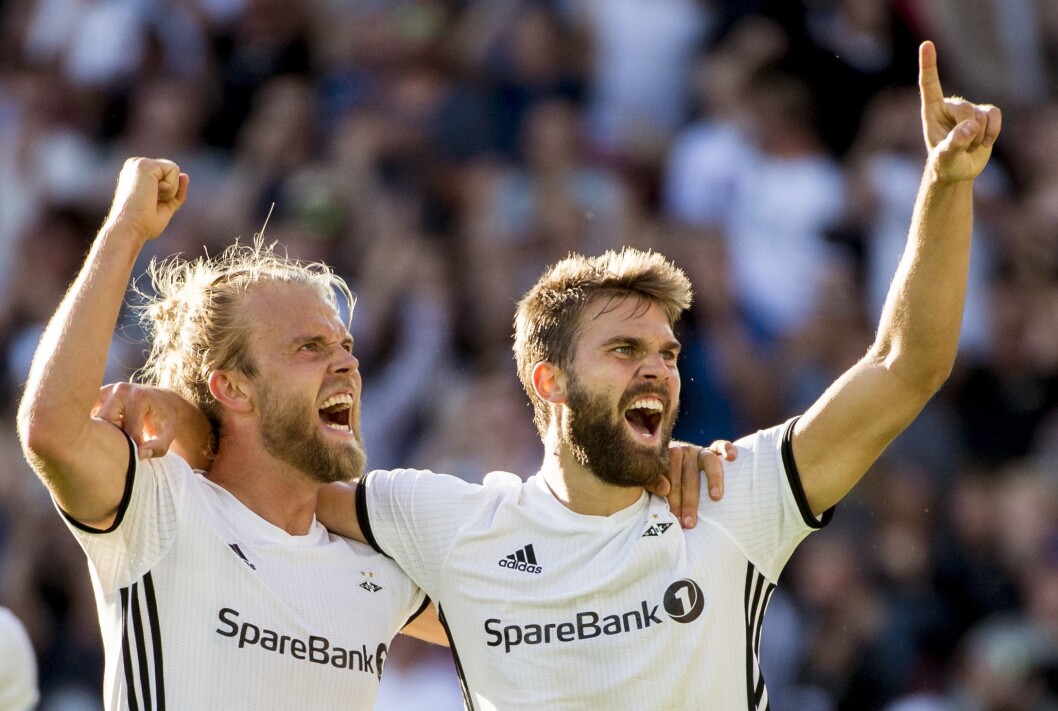 Rosenborg-spillerne Christian Gytkjær og Jørgen Skjelvik jubler for seier i en kvalifiseringskamp til mesterligaen sommeren 2016. Rosenborg-spillerne Christian Gytkjær og Jørgen Skjelvik jubler for seier i en kvalifiseringskamp til mesterligaen sommeren 2016.
