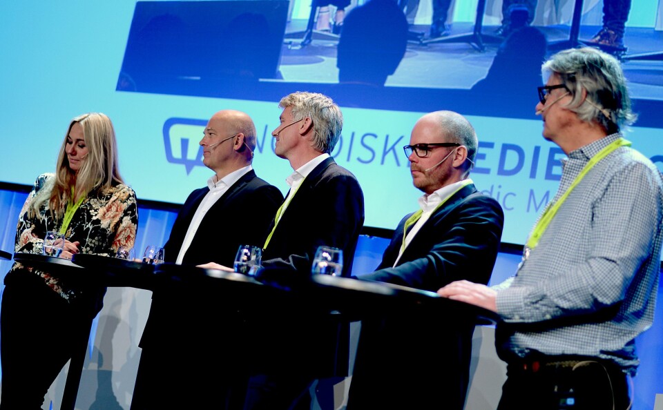 TV-toppmøtet 2017 på Nordiske Mediedager i mai. Fra venstre: Tine Austvoll Jensen (Discovery), Thor Gjermund Eriksen (NRK), Olav Sandnes (TV 2), Gard Steiro (VG) og Morten Aass (MTG TV).