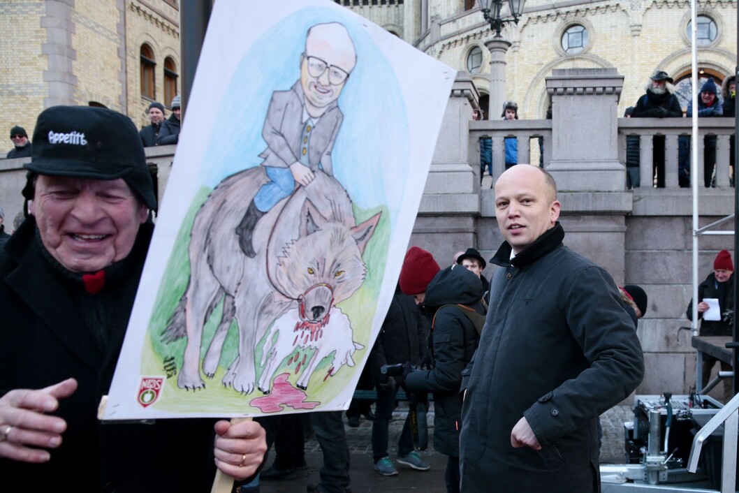 Senterparti-leder Trygve Slagsvold Vedum under protestaksjonen mot regjeringen. Senterparti-leder Trygve Slagsvold Vedum under protestaksjonen mot regjeringen.