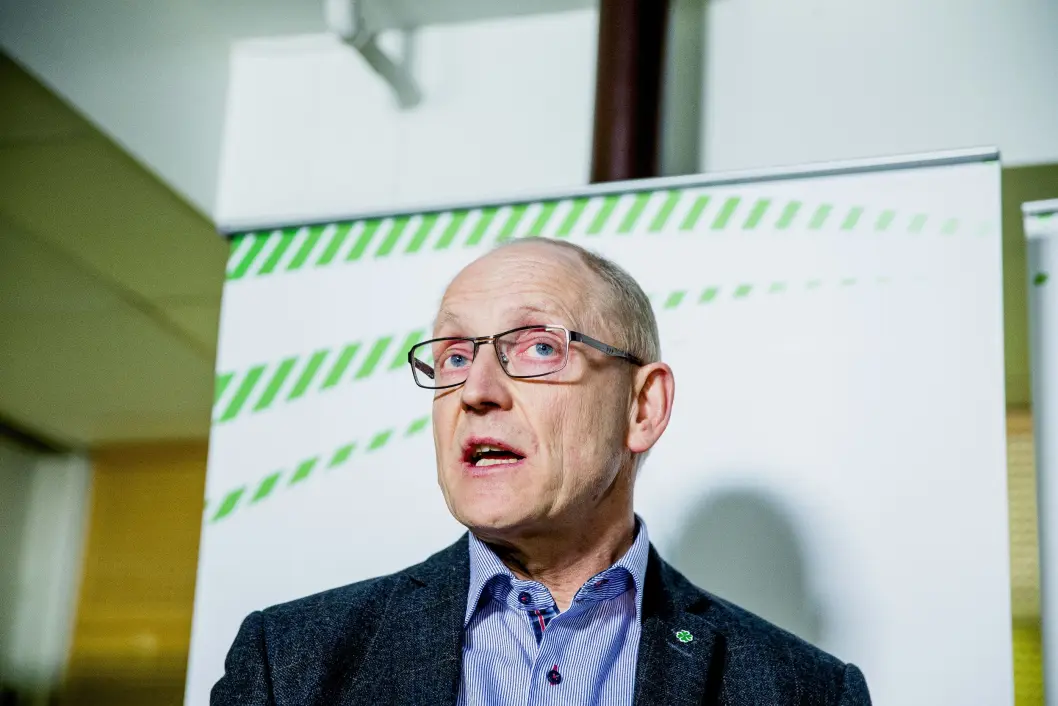Generalsektretær, Knut M. Olsen svarer på kritikken om partiets bruk av sosiale medier. Generalsektretær, Knut M. Olsen svarer på kritikken om partiets bruk av sosiale medier.