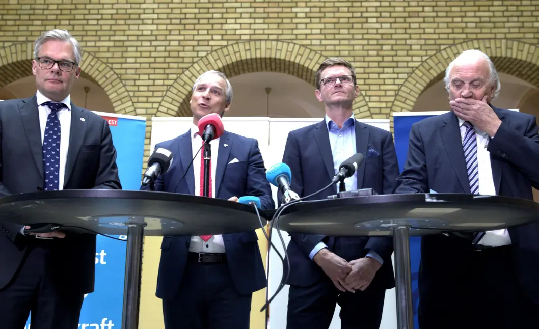 Pressekonferanse om revidert budsjett på Stortinget onsdag. Pressekonferanse om revidert budsjett på Stortinget onsdag.