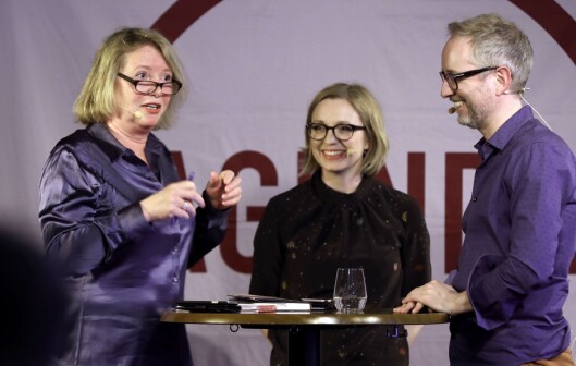 Marie Simonsen - her under en samtale med Sarah Sørheim og Bård Vegar Solhjell. Marie Simonsen - her under en samtale med Sarah Sørheim og Bård Vegar Solhjell.