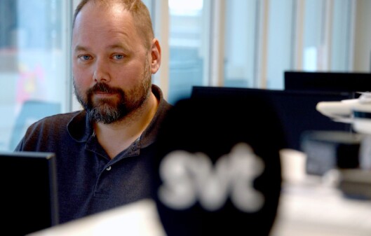 REDAKSJONSSJEF i RINKEBY: Geronimo Åkerlund har selv bodd i Rinkeby og var med på å etablere SVT-kontoret i forstaden som svensk politi kaller et særskilt utsatte område. REDAKSJONSSJEF i RINKEBY: Geronimo Åkerlund har selv bodd i Rinkeby og var med på å etablere SVT-kontoret i forstaden som svensk politi kaller et særskilt utsatte område.