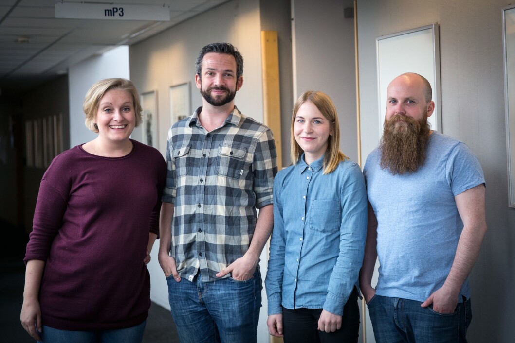Laget som produserte P3-dokumentaren NATT består av Tuva Fellman, Martin Aas, Line Orfjell og Anders Fjelleng Engan. Kim Erlandsen, Mattis Folkestad, Tom Øverlie og Rashid Akrim var ikke tilstede da bildet ble tatt. Foto: Lars Haugdal Andersen / NRK Laget som produserte P3-dokumentaren NATT består av Tuva Fellman, Martin Aas, Line Orfjell og Anders Fjelleng Engan. Kim Erlandsen, Mattis Folkestad, Tom Øverlie og Rashid Akrim var ikke tilstede da bildet ble tatt. Foto: Lars Haugdal Andersen / NRK