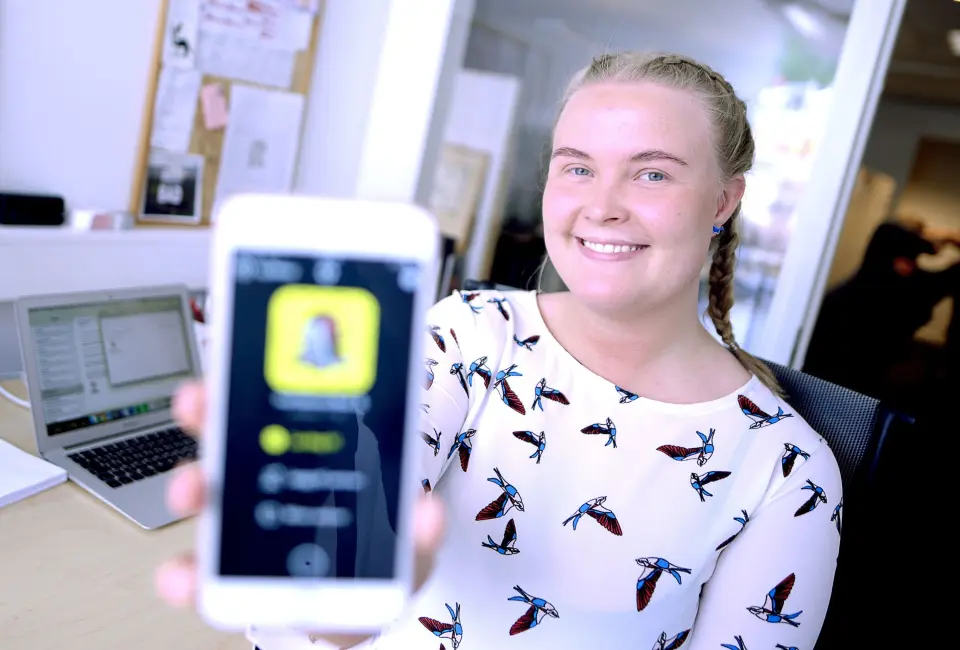 Line Omland Eilevstjønn har jobbet mer med Snapchat enn de fleste andre lokalavisjournalister. Line Omland Eilevstjønn har jobbet mer med Snapchat enn de fleste andre lokalavisjournalister.