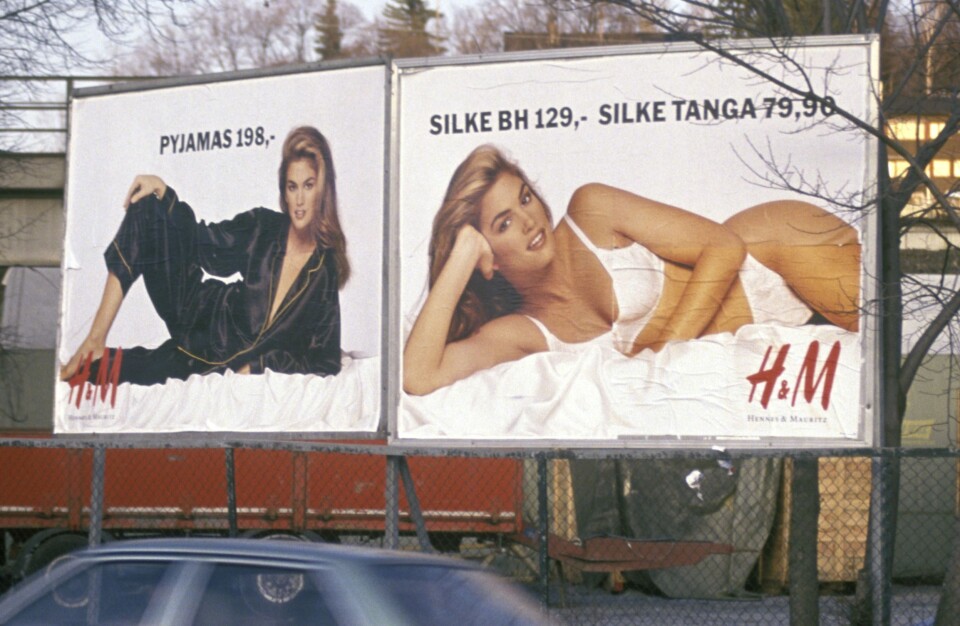 Undertøysreklame med 90-tallsikonet Cindy Crawford. Men å spille på sex hjelper ikke, skal vi tro svenske forskere. Undertøysreklame med 90-tallsikonet Cindy Crawford. Men å spille på sex hjelper ikke, skal vi tro svenske forskere.