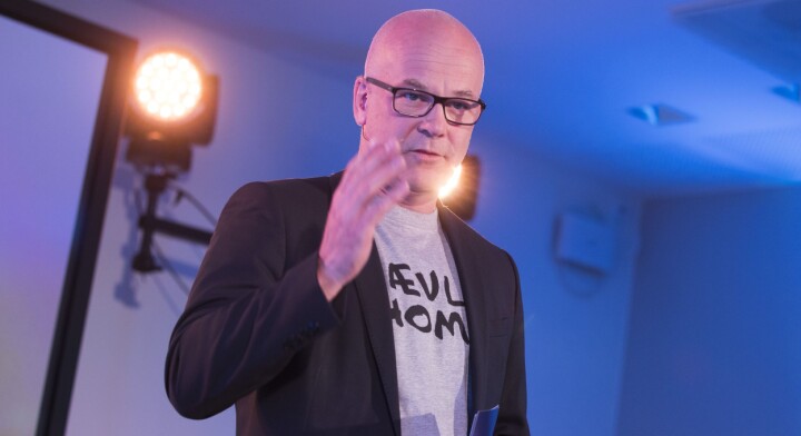 Kringkastingssjef Thor Gjermund Eriksen under NRKs presentasjon av smakebiter fra høstens TV-programmer, før sommeren.