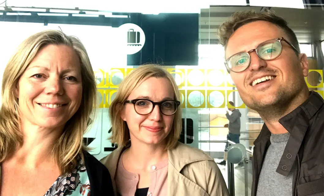 Politisk redaktør Trine Eilertsen, nyhetsredaktør Sarah Sørheim i NTB og Lars Molteberg Glomnes - nyhetsleder i A-magasinet og podkastansvarlig i Aftenposten Politisk redaktør Trine Eilertsen, nyhetsredaktør Sarah Sørheim i NTB og Lars Molteberg Glomnes - nyhetsleder i A-magasinet og podkastansvarlig i Aftenposten
