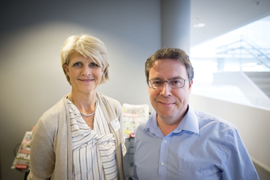 Påtroppende gravesjef Siri Gedde-Dahl og nyhetsredaktør Frode Hansen i Dagbladet. Påtroppende gravesjef Siri Gedde-Dahl og nyhetsredaktør Frode Hansen i Dagbladet.