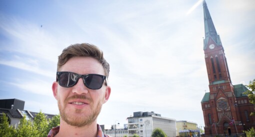 Politisk journalist og nynorskaktivist Jens Kihl (31) forlot SV på en tirsdag og begynte i Klassekampen mandag. Kaller seg «definisjonen på å være venstrevridd»