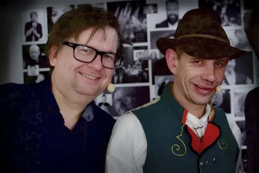 Finn Tokvam har skrevet boka om Leif-Einar Lothe. Finn Tokvam har skrevet boka om Leif-Einar Lothe.