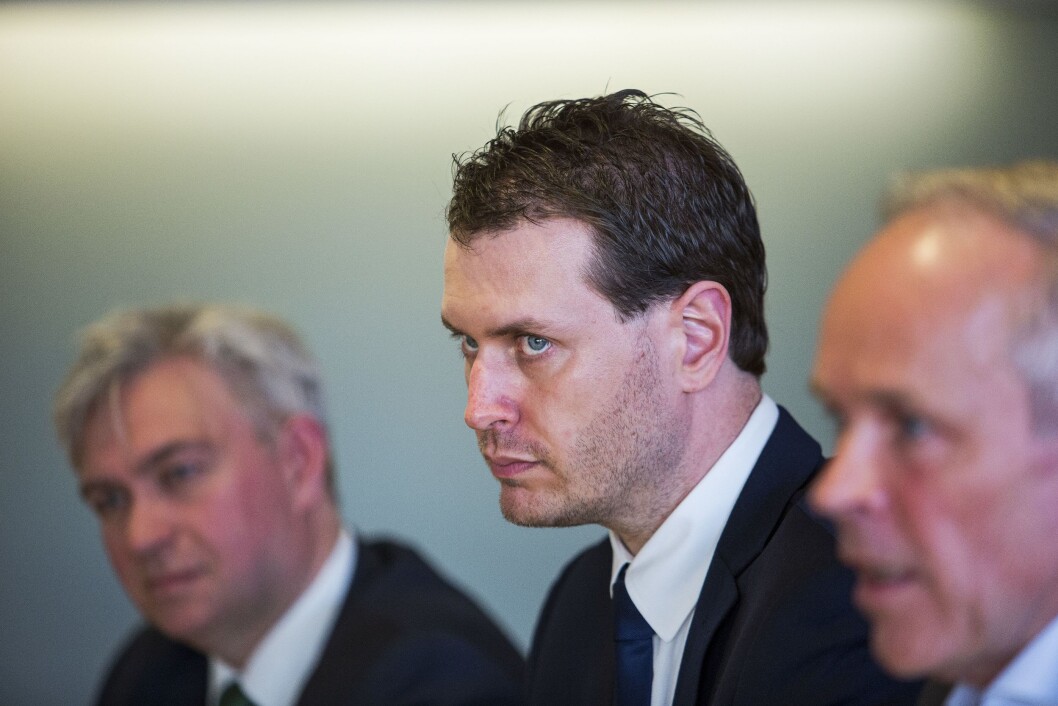 Helge Andre Njåstad (Frp) sammen med André N. Skjelstad fra Venstre (t.v) og kommunalminister Jan Tore Sanner (H) under en presentasjon tidligere i år. Helge Andre Njåstad (Frp) sammen med André N. Skjelstad fra Venstre (t.v) og kommunalminister Jan Tore Sanner (H) under en presentasjon tidligere i år.