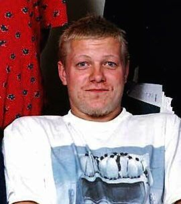 Viggo Kristiansen har sonet 17 år av forvaringsstraffen på 21 år etter å ha blitt kjent skyldig i drapene på Lena Sløgedal Paulsen og Stine Sofie Sørstrønen i Baneheia i Kristiansand. Nå hevdes det i en ny bok at han er uskyldig.