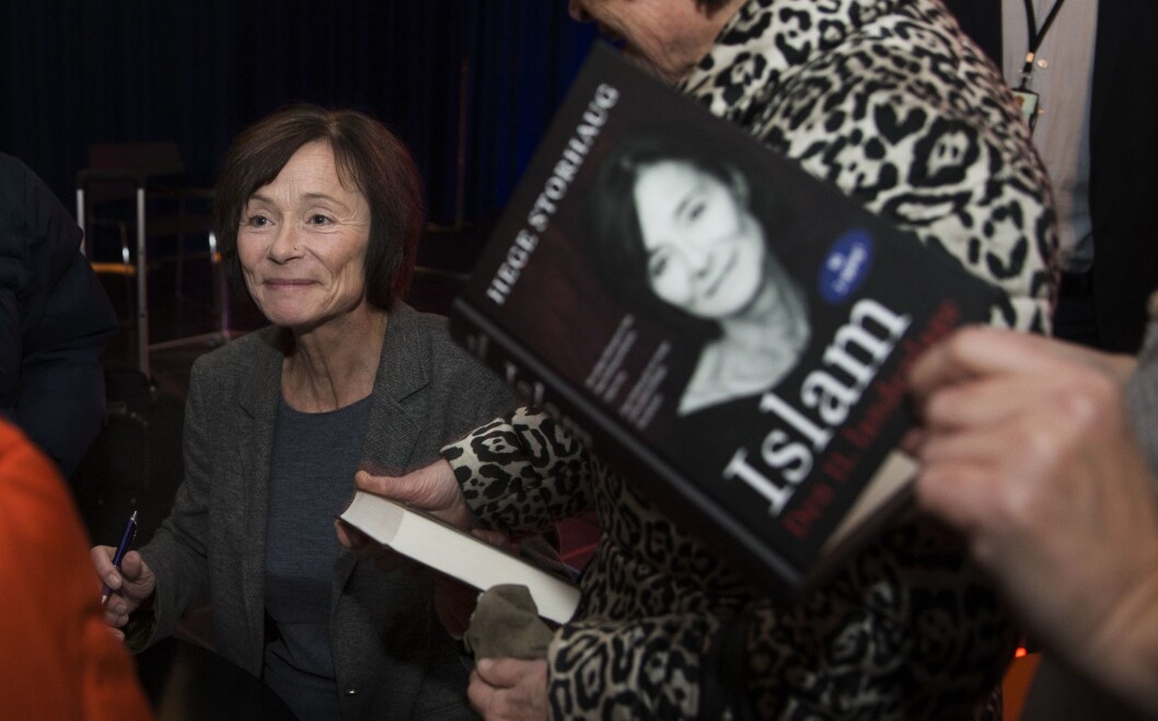 Hege Storhaug fra HRS. Her da hun holdt foredrag i forbindelse med utgivelsen av boken Hege Storhaug fra HRS. Her da hun holdt foredrag i forbindelse med utgivelsen av boken