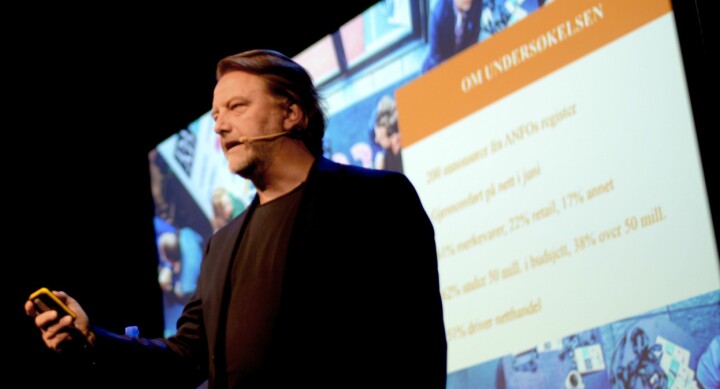 Henrik Berger Jørgensen som står bak «Den store annonsørrapporten» og driver selskapet fightingeverydayboredom.com.