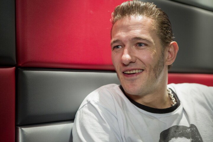 Kristopher Schau skal lage «Krisemøte» sammen med makkeren sin hos Bauer Media og Radio Rock.