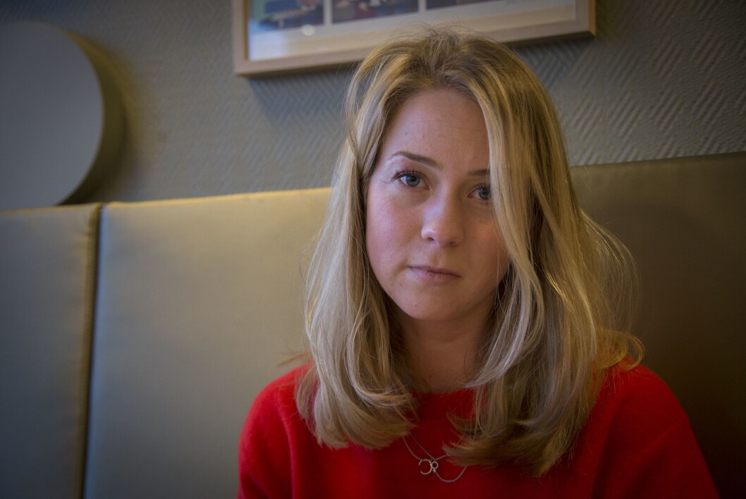 Journalist Ragnhild Ås Harbo forteller om at hun ble utsatt for et seksuelt overgrep av en kollega på reportasjetur. Journalist Ragnhild Ås Harbo forteller om at hun ble utsatt for et seksuelt overgrep av en kollega på reportasjetur.