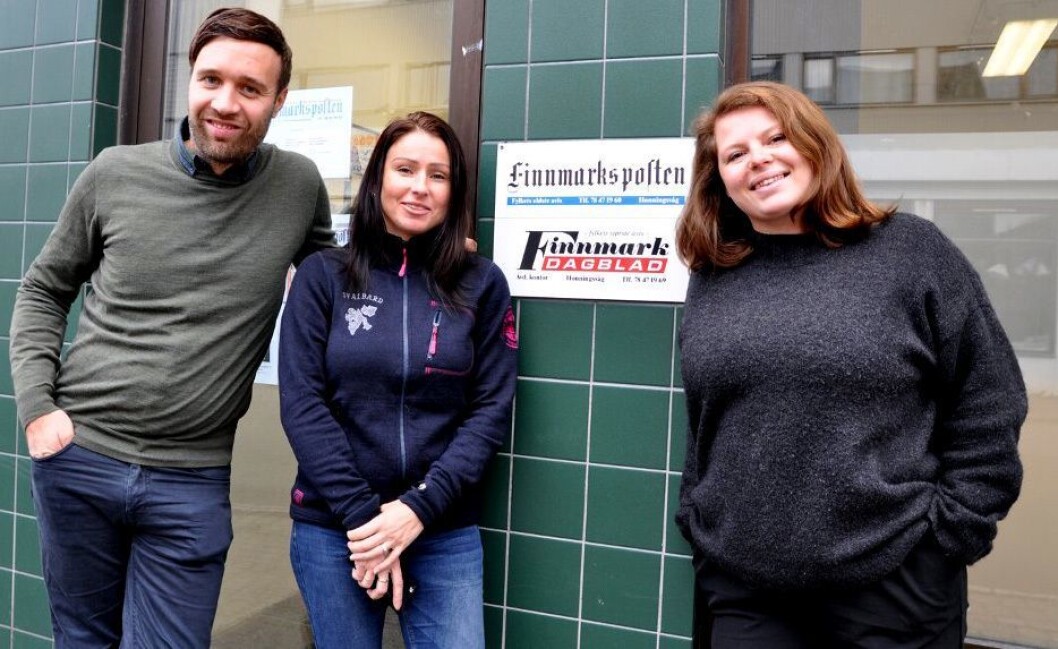 NYLANSERING: Ansvarlig redaktør i Finnmarksposten og Finnmark Dagblad Arne Reginussen, journalist og redaksjonssjef Randi Iren Olsen, og journalist Stine Serigstad. NYLANSERING: Ansvarlig redaktør i Finnmarksposten og Finnmark Dagblad Arne Reginussen, journalist og redaksjonssjef Randi Iren Olsen, og journalist Stine Serigstad.