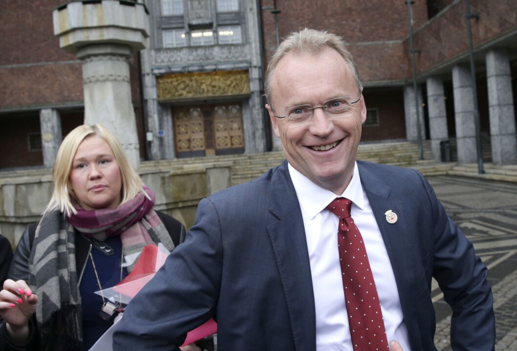 Byrådsleder Raymond Johansen i Oslo kommune. Her sammen med Marte Ingul, som er byrådssekretær for kommunikasjon ved Byrådslederens kontor Byrådsleder Raymond Johansen i Oslo kommune. Her sammen med Marte Ingul, som er byrådssekretær for kommunikasjon ved Byrådslederens kontor