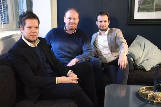 Fra venstre: Utviklingsdirektør Jørn Korbi i MTG Ignite, Storm-partner Odd Einar Kaase og Ole Peder Henriksen, Head of Creative content i MTG TV.