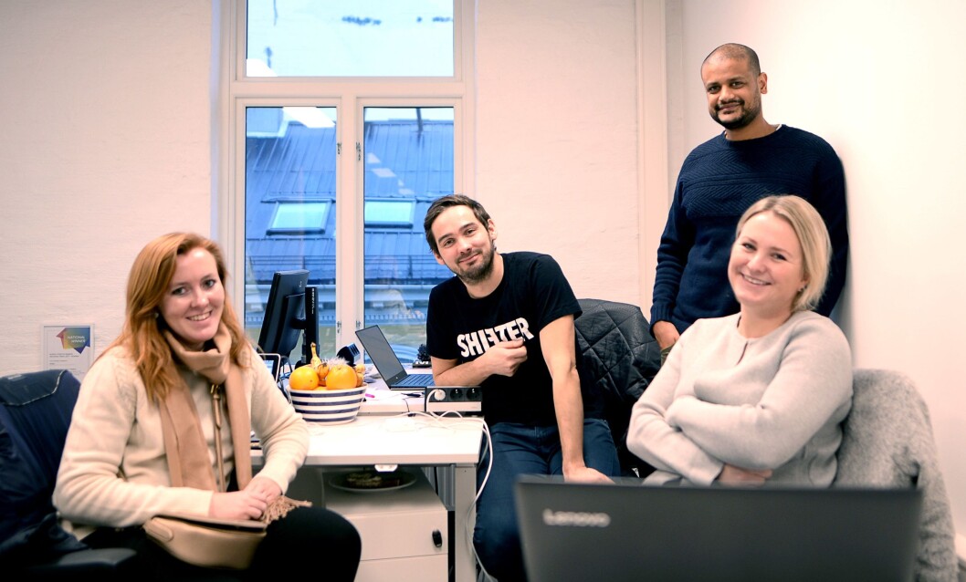 FRA VENSTRE: Journalist Benedicte Tandsæther-Andersen, redaktør Per-Ivar Nikolaisen, daglig leder Lucas Weldeghebriel og kommersiell leder Aslaug Ingborgrud Syvertsen. FRA VENSTRE: Journalist Benedicte Tandsæther-Andersen, redaktør Per-Ivar Nikolaisen, daglig leder Lucas Weldeghebriel og kommersiell leder Aslaug Ingborgrud Syvertsen.