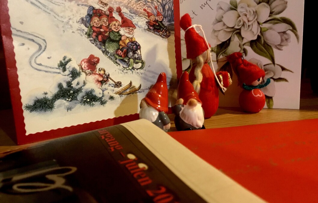 JUST FOR YOU, MY FRIEND: Brevene og kortene du fikk til jul, var skrevet til deg. Og heldigvis kommer det fortsatt noen slike. JUST FOR YOU, MY FRIEND: Brevene og kortene du fikk til jul, var skrevet til deg. Og heldigvis kommer det fortsatt noen slike.
