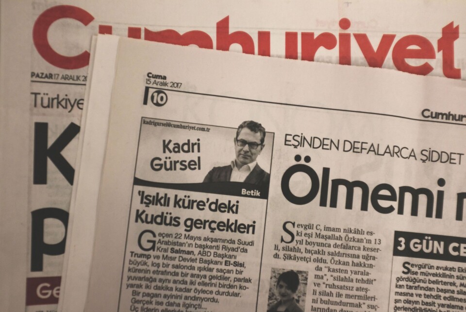 Etter 11 måneder i fengsel er Kadri Gursel tilbake i Cumhuriyet. Etter 11 måneder i fengsel er Kadri Gursel tilbake i Cumhuriyet.