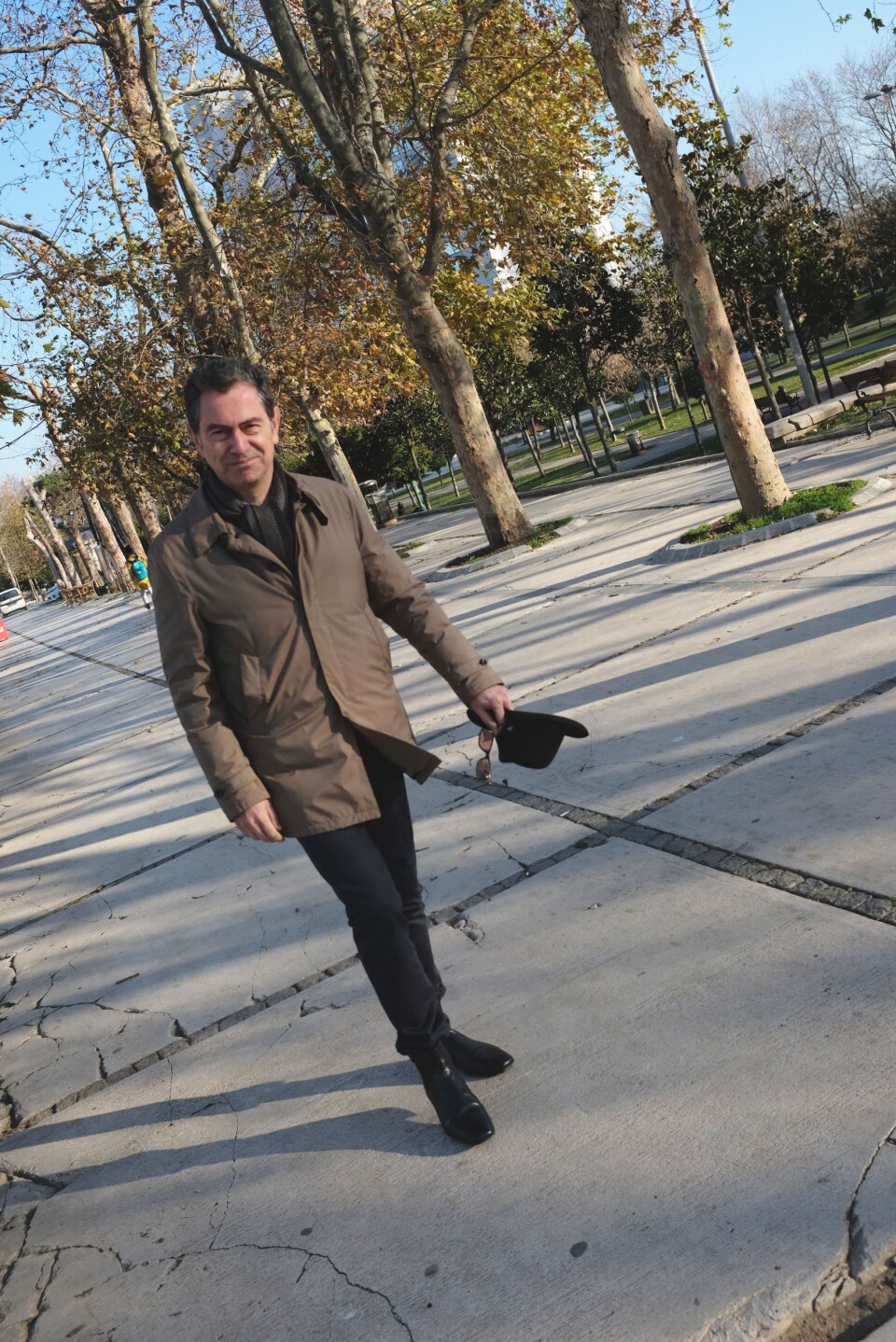 Kadri Gursel en desembermorgen i Gezi Park, Istanbul. Kadri Gursel en desembermorgen i Gezi Park, Istanbul.