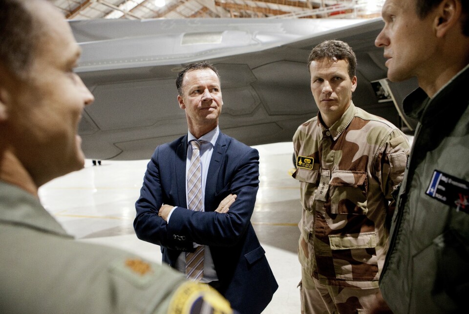 Roger ingebrigtsen - her som statssekretær i Forsvarsdepartementet i 2012, da han besøkte Edwards Air Force Base i California.