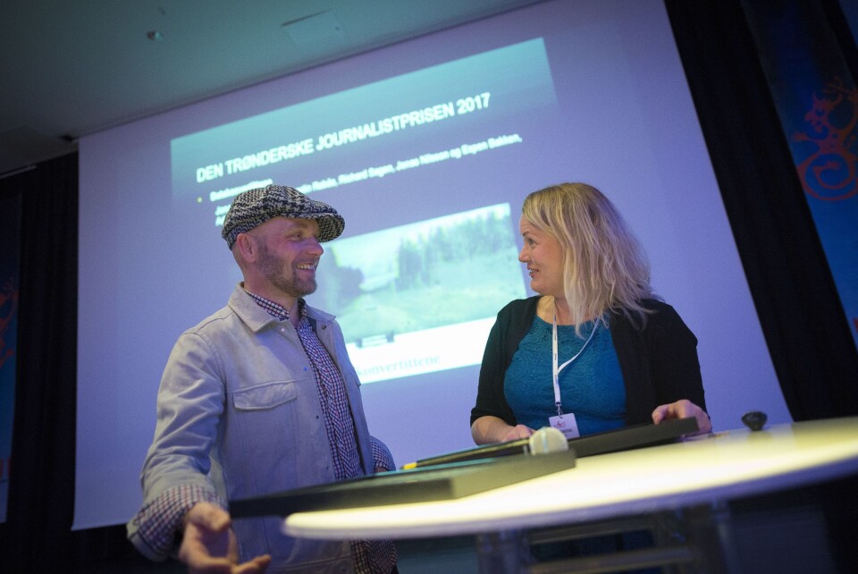 Journalist Kjerstin Rabås og fotograf Richard Sagen i Adresseavisen fikk priser på Hellkonferansen forrige helg. Journalist Kjerstin Rabås og fotograf Richard Sagen i Adresseavisen fikk priser på Hellkonferansen forrige helg.