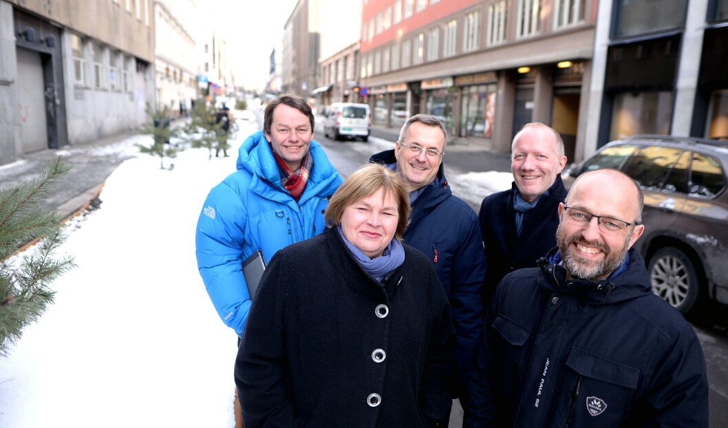 Fra venstre: HR-direktør Bård Idås i NTB, generalsekretær Elin Floberghagen i Norsk Presseforbund, Fagpressens direktør Per Brikt Olsen, generalsekretær Arne Jensen i Norsk Redaktørforening og NTB-sjef Mads Yngve Storvik. Fra venstre: HR-direktør Bård Idås i NTB, generalsekretær Elin Floberghagen i Norsk Presseforbund, Fagpressens direktør Per Brikt Olsen, generalsekretær Arne Jensen i Norsk Redaktørforening og NTB-sjef Mads Yngve Storvik.