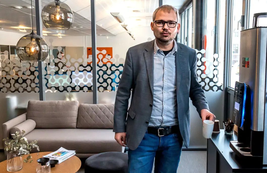 Fortsatt blazer, men ny jobb: Roar Osmundsen har gått til næringsforeningen i Sørlandets hovedstad. Fortsatt blazer, men ny jobb: Roar Osmundsen har gått til næringsforeningen i Sørlandets hovedstad.